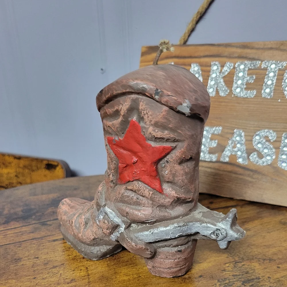 Vintage Rustic Cowboy Boot candle with Red Star super cute - Picture 4 of 12